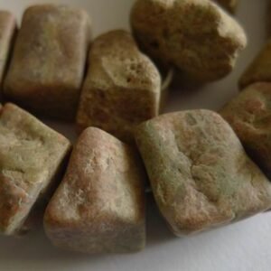 Matte unakit nuggets