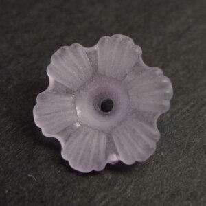 Fine 11mm lyslilla blomster i acryl(25stk)
