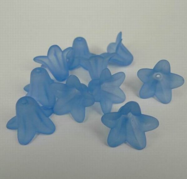 12x18mm blomster, lyseblå(10stk)