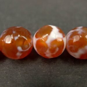 Rød/hvide facetterede agater 10mm