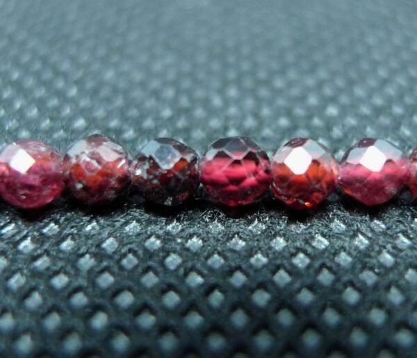Facetterede granater 3mm