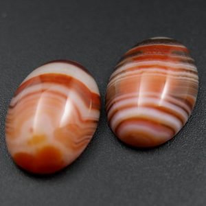 13x18 mm ovale cabochoner i stribet agat 2 stk.