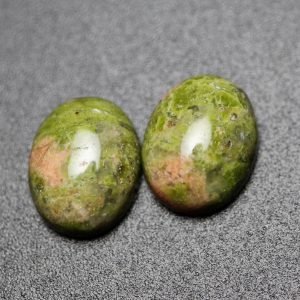 2 stk. Unakit cabochoner 8x10mm CAB 038 4