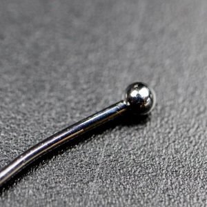 100 stk. Sølvfarvede, bøjede perlestave med kugle 0,7 mm