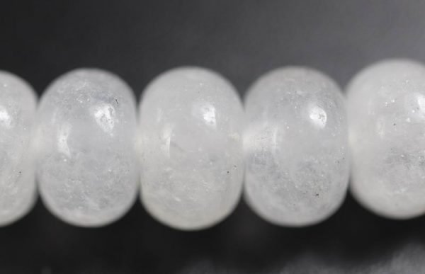 Hvide rondeller i 'jade' 4x6mm