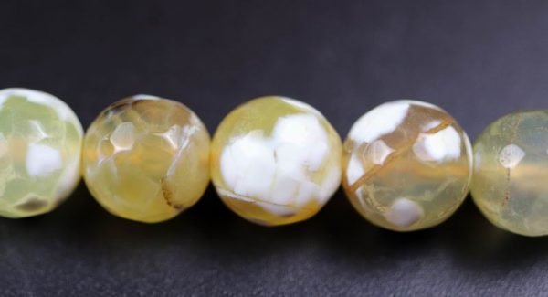 Facetteret, gul fireagat 8mm