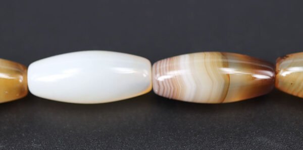 Stribede, risformede agater 8x20 mm