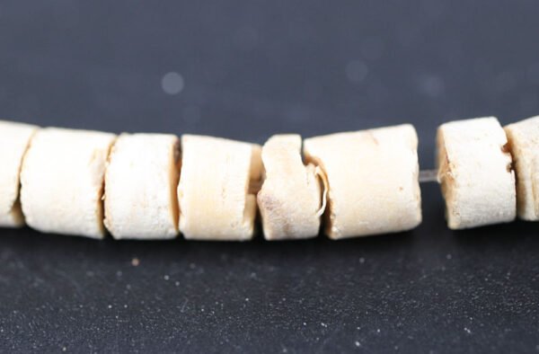 Kokosperler, heshi ca 5x3 mm - Image 3