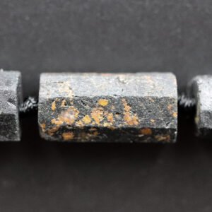 Sort Turmalin, facetteret cylinder