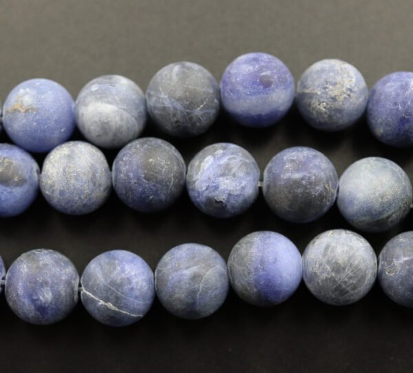 Mat, mørk Sodalit 10 mm