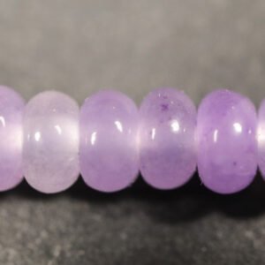 Lavendelfarvede rondeller i 'jade' 2,5x5mm