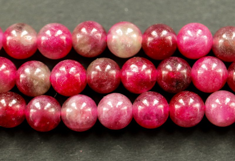 Berry Red Jade 6 mm Berry Red Jade 6 mm