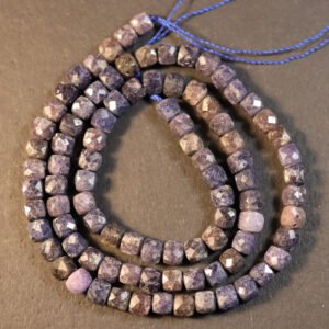 Facetterede, firkantede Safirer 4 mm