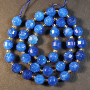 Blue, facetterede Dolomit perler 8x8 mm