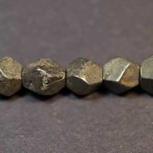 Starcut Pyrit ca. 5x6 mm